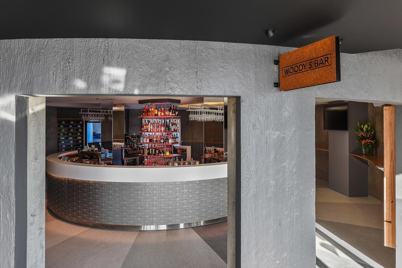 Hotel Peppers Silo Launceston Esterno foto The bar at the entrance of the restaurant