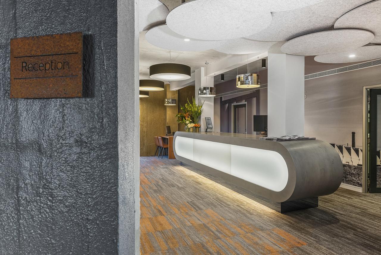 Hotel Peppers Silo Launceston Esterno foto Reception