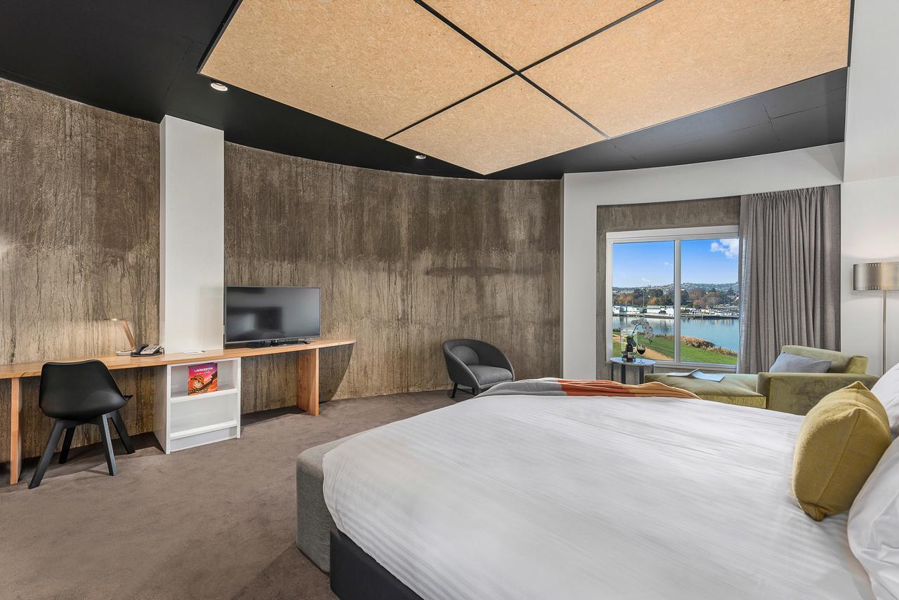 Hotel Peppers Silo Launceston Esterno foto A room at the hotel