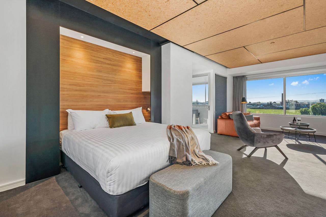 Hotel Peppers Silo Launceston Esterno foto A suite at the hotel
